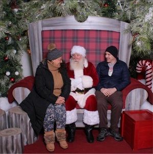 Meet your Posher, Elisa